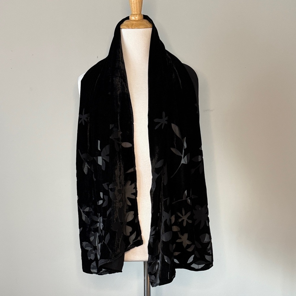 Valerie Stevens Black Velvet Burnout Scarf Leaf